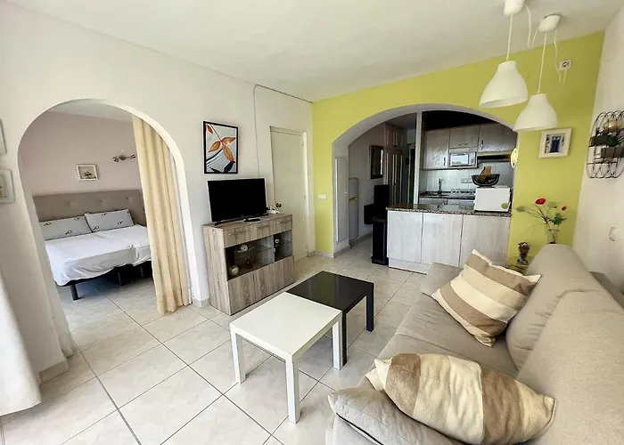 Isla De 1-24 Apartment