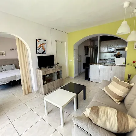 Isla De 1-24 Apartment